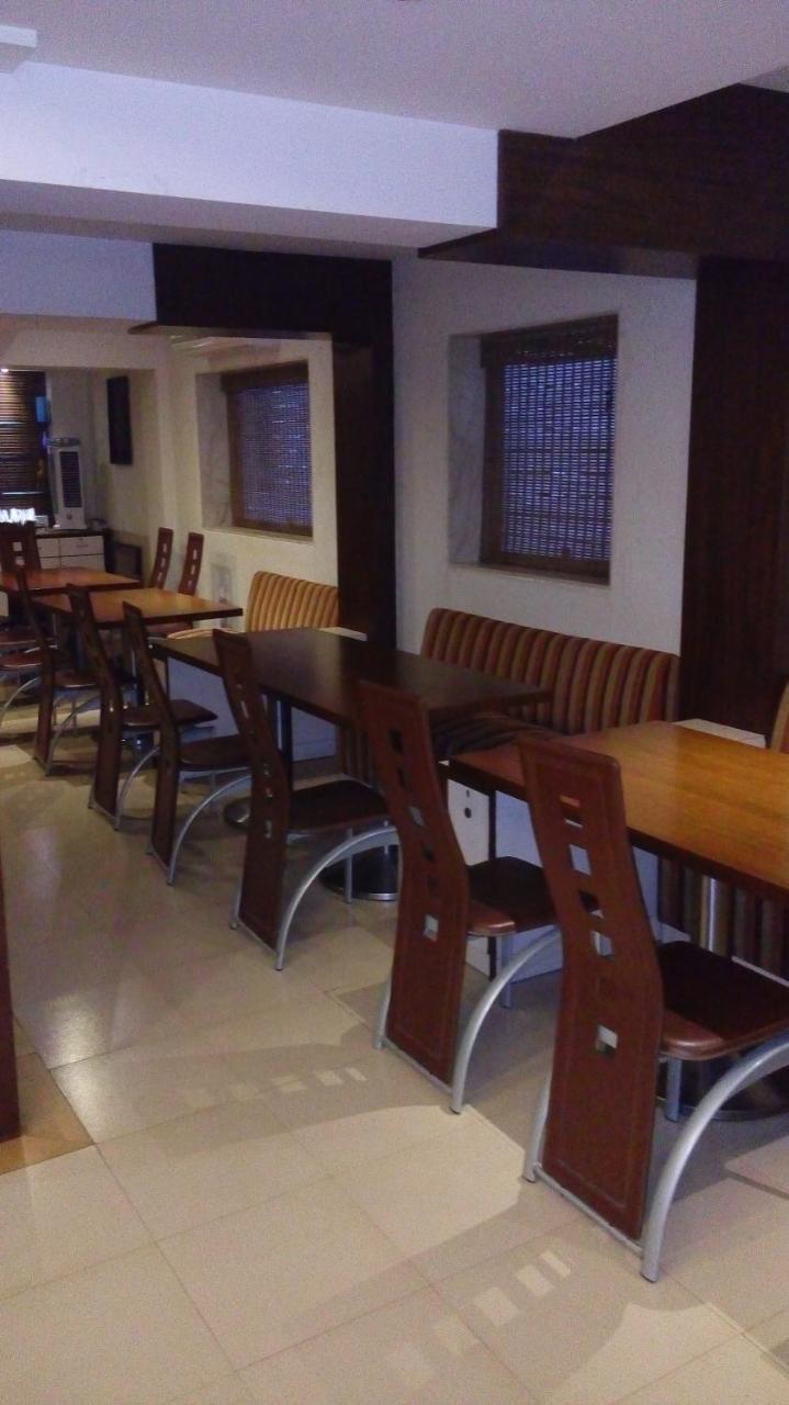 Hotel Crystal 孟买 外观 照片